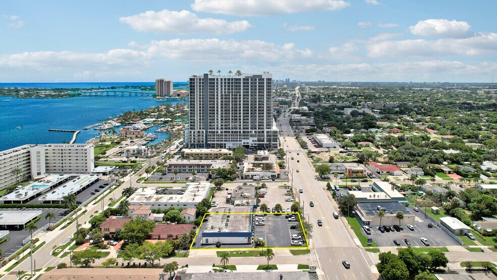 More Photos Of 415 Federal Hwy, Lake Park General Retail For Sale