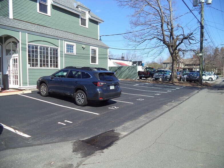 More Photos Of 1855 Elm St, Manchester Office For Lease