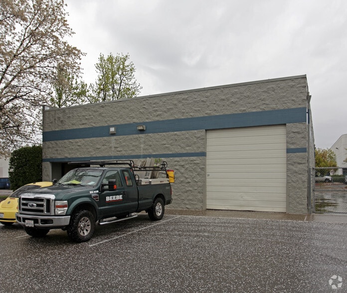 More Photos Of 3167 Fitzgerald Rd, Rancho Cordova Warehouse For Lease