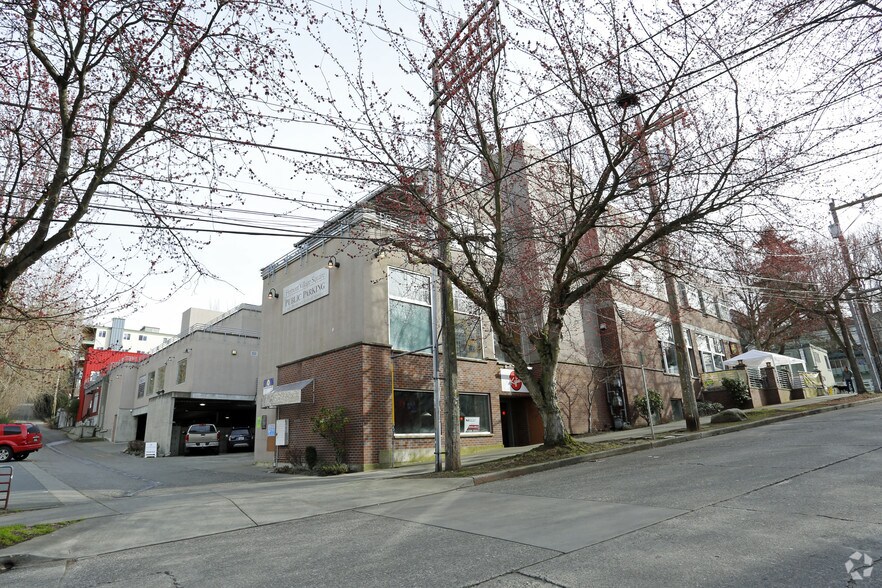 More Photos Of 3601 Fremont Ave N, Seattle Office For Lease
