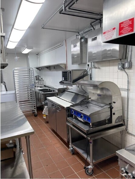 More Photos Of 137-141 Duane St, New York Apartments For Lease