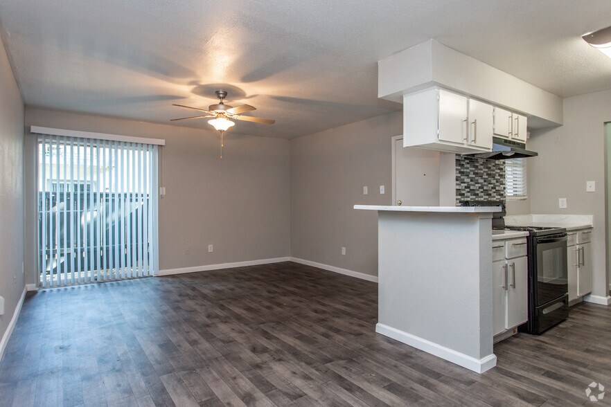 More Photos Of 22715 Imperial Valley Dr, Houston Apartments For Sale