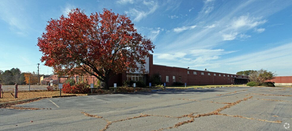 More Photos Of 648 Wilson St, Chester Warehouse For Lease