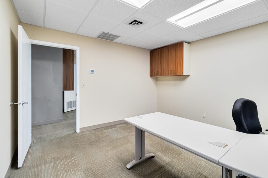 More Photos Of 308 N 15th St, Boise Office Residential For Sale