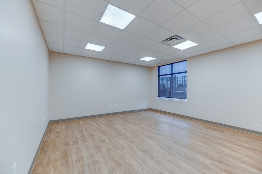 More Photos Of 1033 Alliance Park Dr, Bloomsburg Office For Lease
