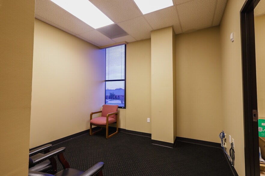 More Photos Of 4000 Garth Rd, Baytown Medical For Sale