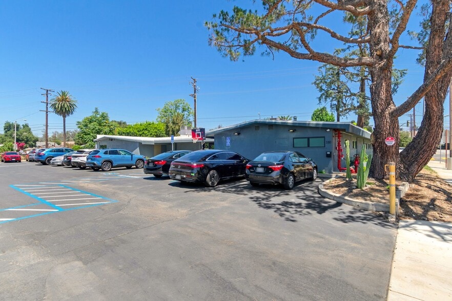 More Photos Of 1269 N Park Ave, Pomona Office Residential For Sale