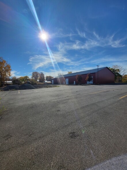 More Photos Of 999 Aero Dr, Cheektowaga Warehouse For Lease
