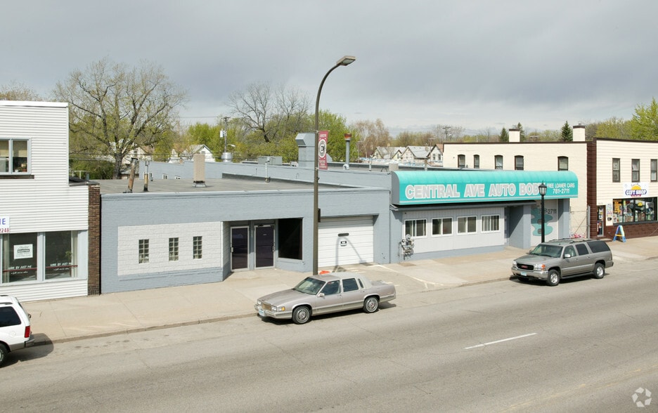 More Photos Of 2626 Central Ave NE, Minneapolis Auto Dealership For Sale