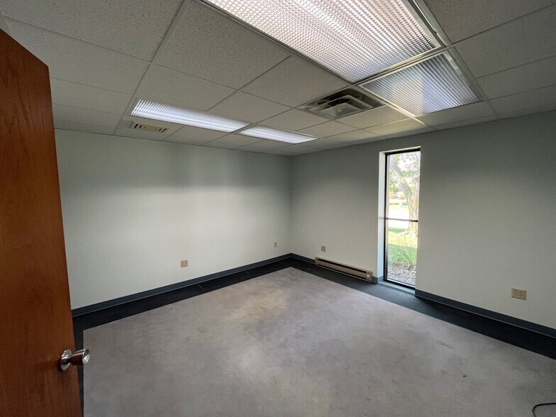 More Photos Of 355 W Boden St, Milwaukee Industrial For Sale