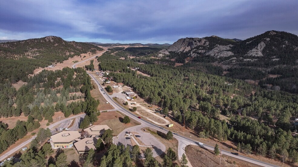 More Photos Of 1116 N 5th St, Custer Trailer Camper Park For Sale