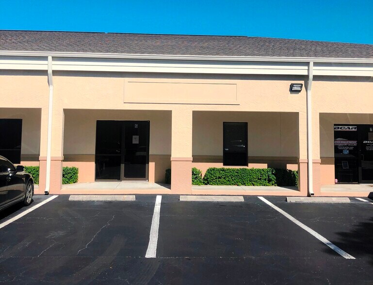 Primary Photo Of 5929 Youngquist Rd, Fort Myers Warehouse For Lease