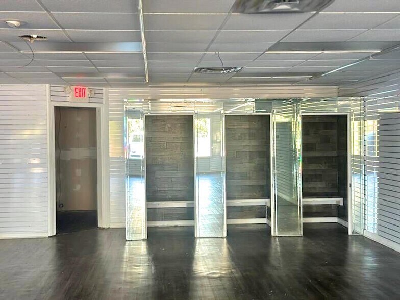 More Photos Of 9539 US Highway 98 W, Destin Freestanding For Sale