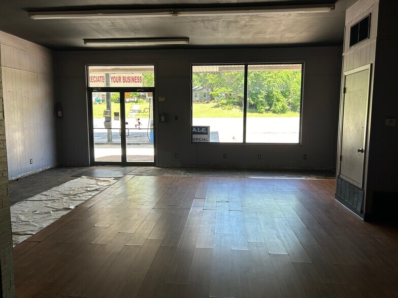 More Photos Of 200 N Frankston Hwy, Frankston Convenience Store For Sale