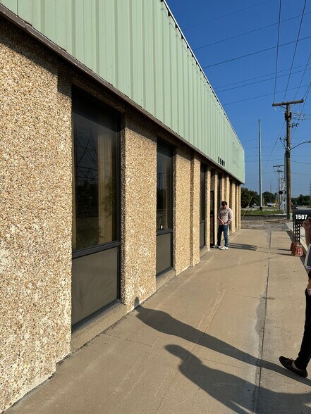 More Photos Of 1507 S Olive St, South Bend Warehouse For Lease