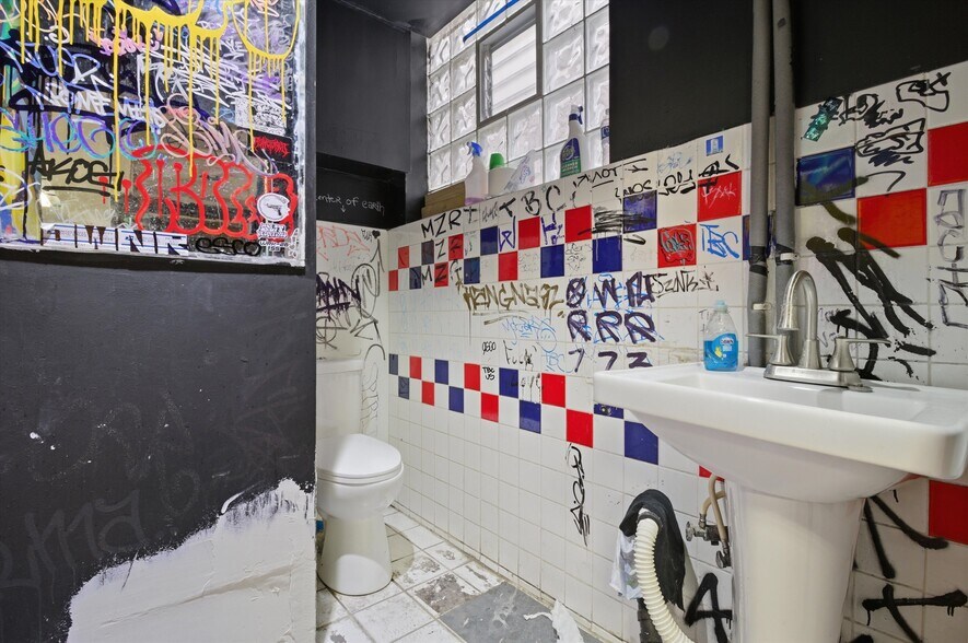 More Photos Of 2620 S Central Park Ave, Chicago General Retail For Sale