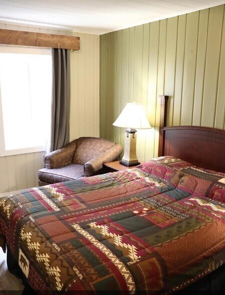 More Photos Of 919 Mineral Ave, Libby Hotel For Sale