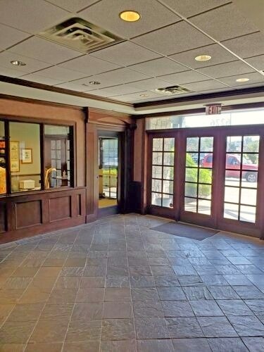 More Photos Of 6226 E 101st St, Tulsa Office For Sale