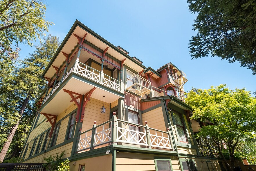 More Photos Of 333 G St, San Rafael Apartments For Sale