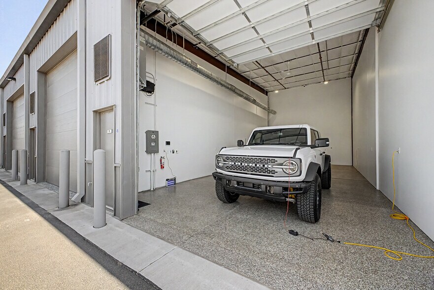 More Photos Of 450 E Willis Rd #71, Chandler Self Storage For Sale