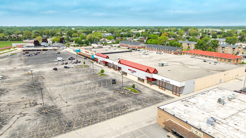 More Photos Of 2210-2400 Rapids Dr, Racine Freestanding For Sale