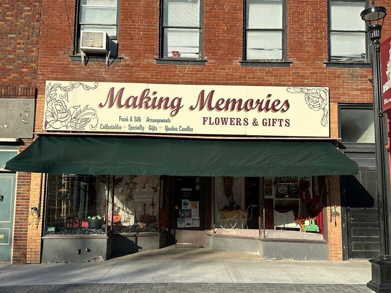 Primary Photo Of 108 S Madison St, Bloomfield Storefront Retail Residential For Sale