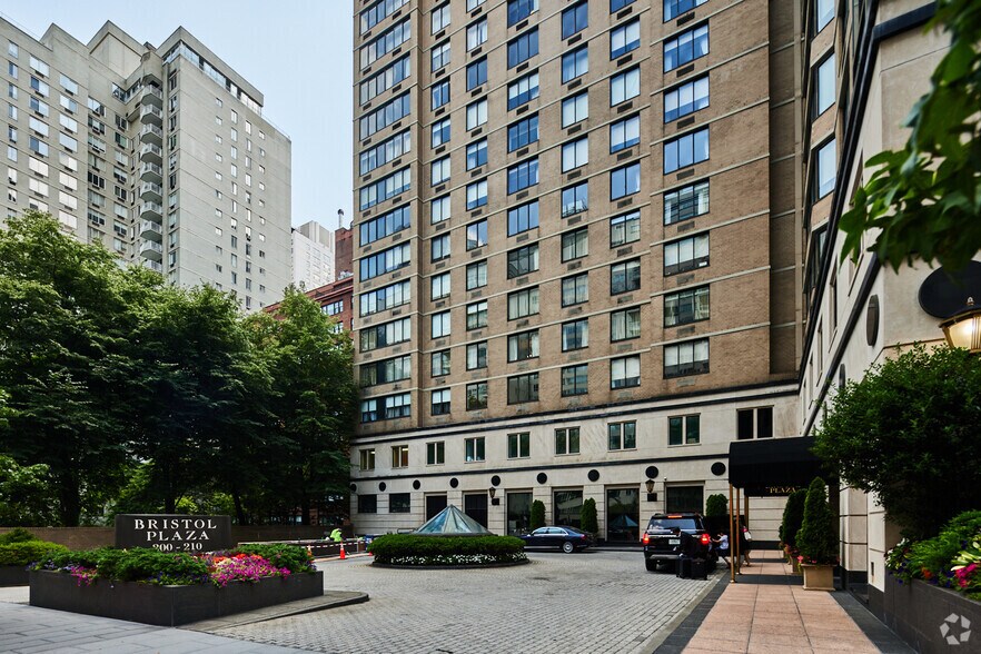 More Photos Of 205 E 64th St, New York Hotel For Lease