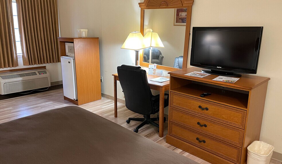 More Photos Of 1301 W Expressway 83, Pharr Hotel For Sale