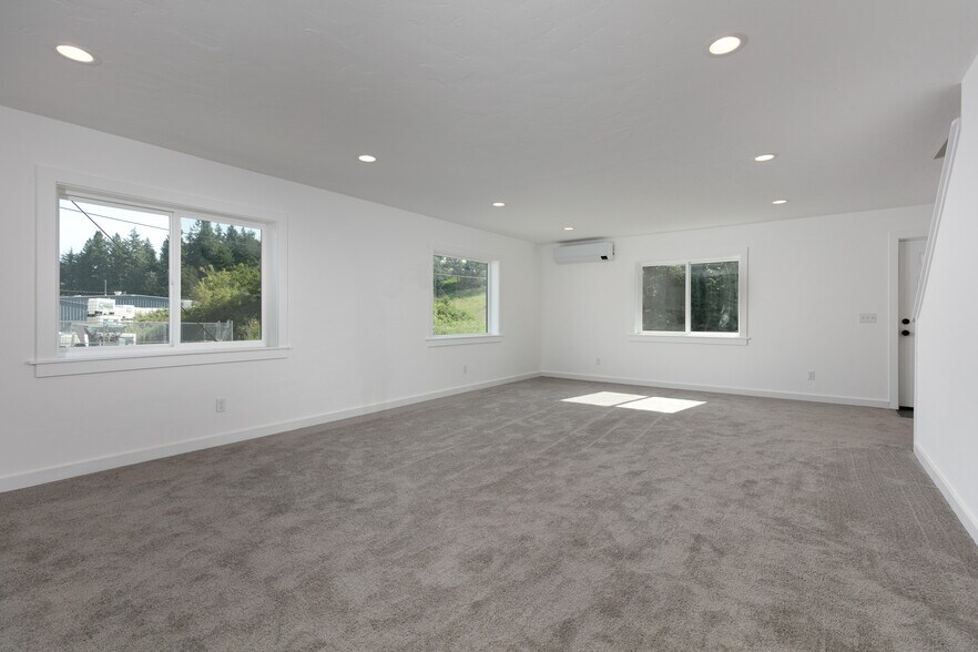 More Photos Of 3061 Odell Hwy, Hood River Specialty For Sale