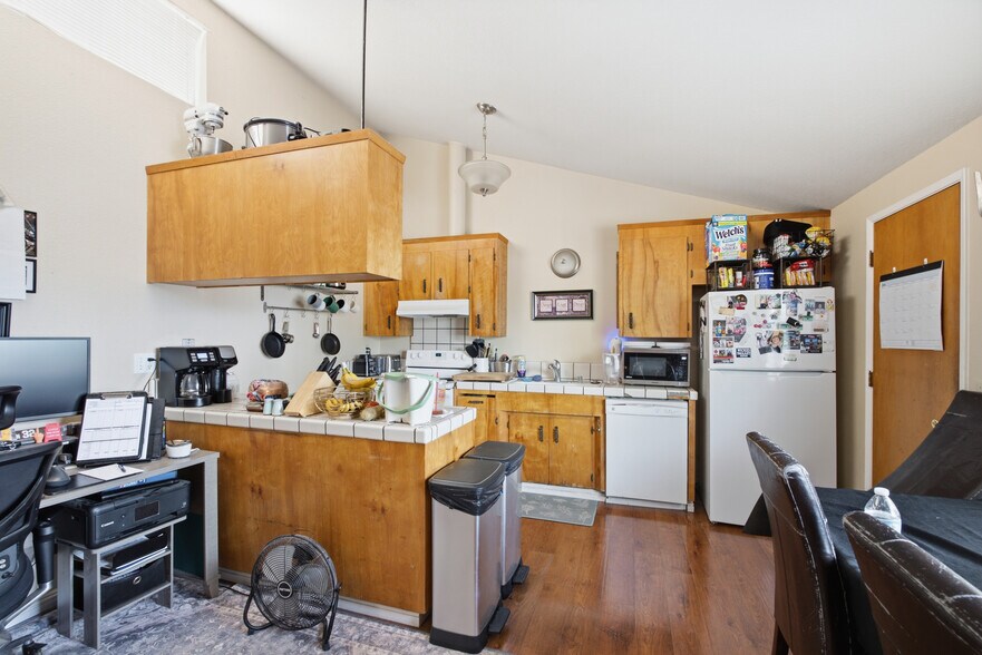 More Photos Of 1584 Chanticleer Ave, Santa Cruz Apartments For Sale