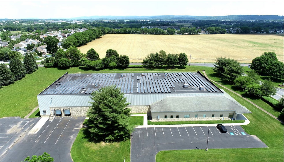 More Photos Of 1 Danforth Dr, Easton Manufacturing For Sale