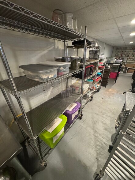 More Photos Of W6825 County Road O, Hortonville Specialty For Sale