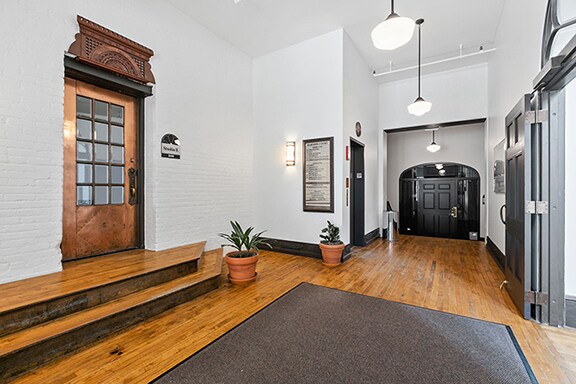 More Photos Of 1112-1128 Harmon Pl, Minneapolis Office For Lease