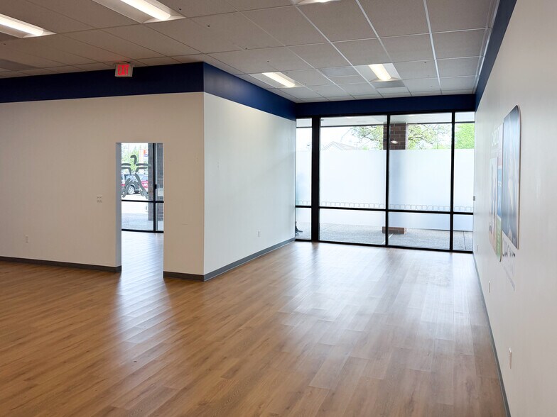 More Photos Of 16002-16078 SW Tualatin Sherwood Rd, Sherwood Storefront For Lease