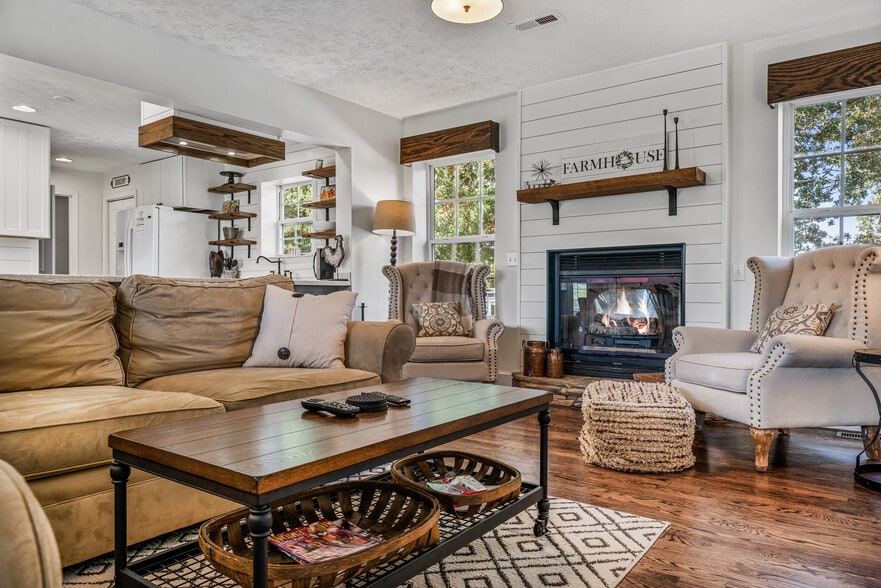 More Photos Of 1249 Gulf Rd, Spencer Golf Course Driving Range For Sale