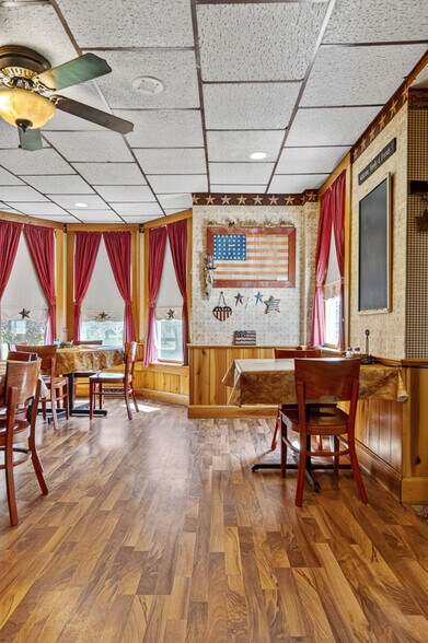 More Photos Of 1281 OH-183, Atwater Restaurant For Sale