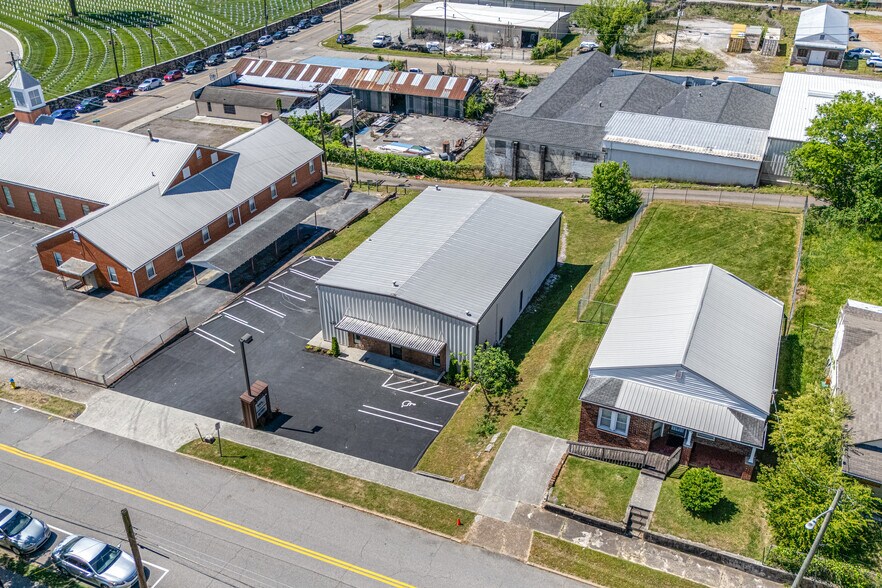 More Photos Of 967 Wray St, Knoxville Office For Sale