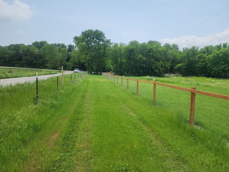 More Photos Of 2895 County Road 341, McKinney Land For Lease