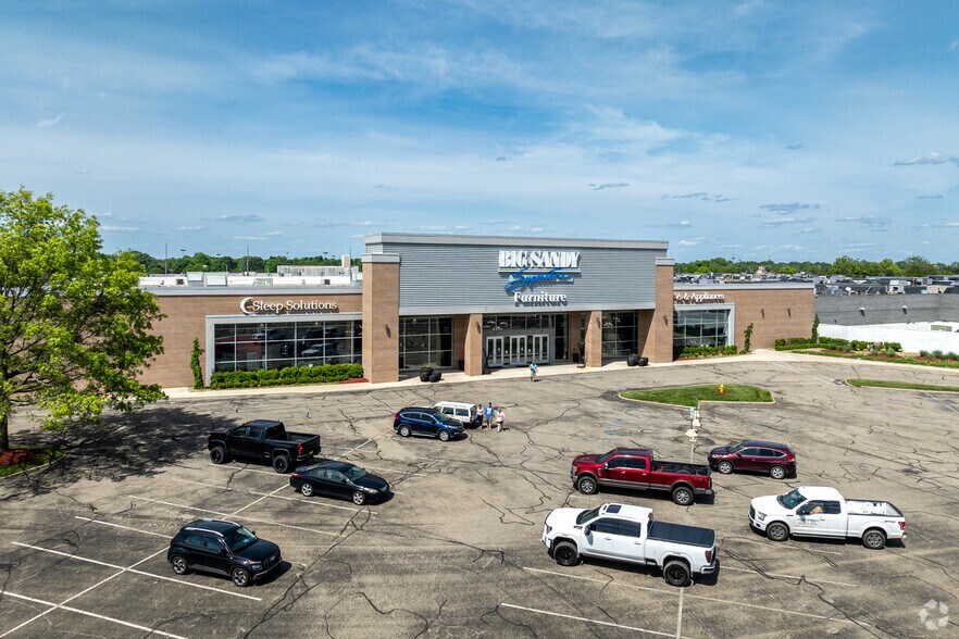 More Photos Of 771 S 30th St, Heath Unknown For Lease