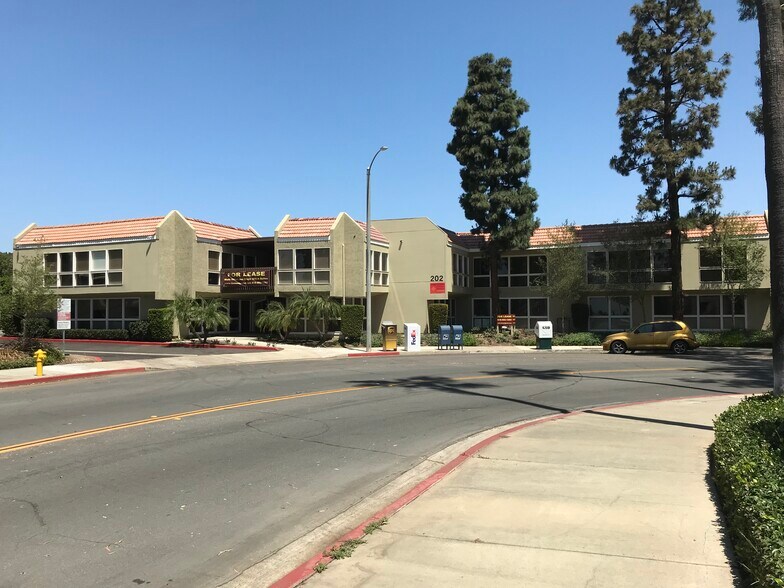 More Photos Of 202 Fashion Ln, Tustin Office For Lease