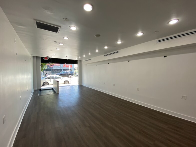 More Photos Of 7368-7374 Melrose Ave, Los Angeles Storefront For Lease