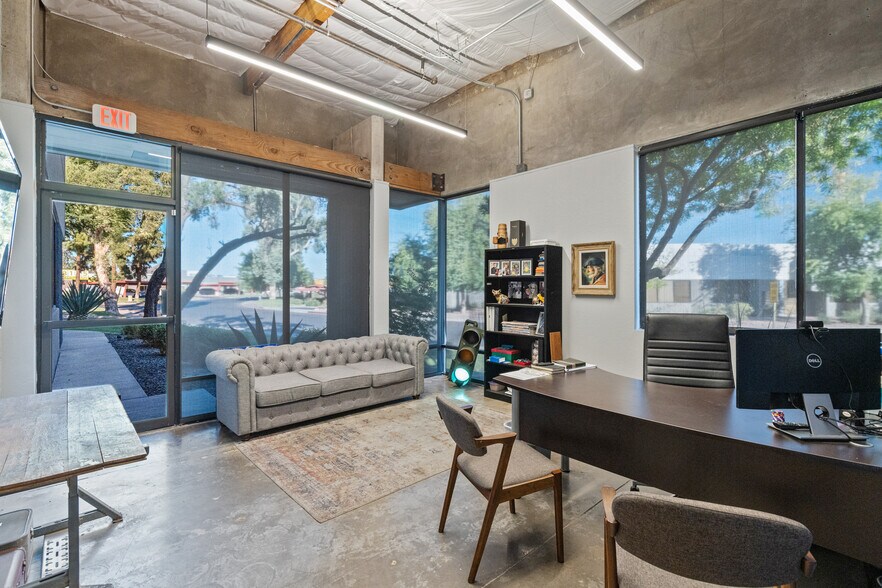 More Photos Of 2410 W Royal Palm Rd, Phoenix Light Manufacturing For Sale