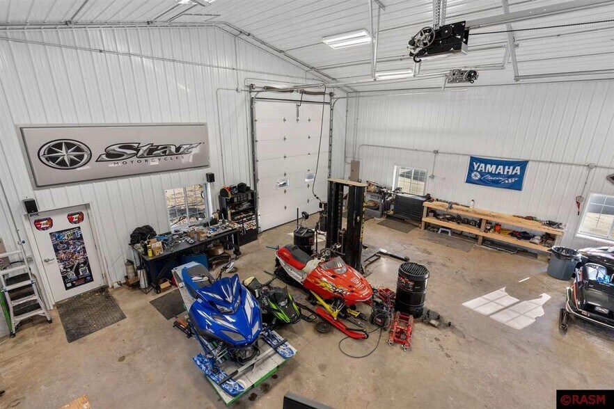 More Photos Of 213 Broadway Ave N, New Richland Light Distribution For Sale