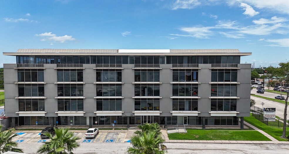 More Photos Of 6420 Hillcroft Ave, Houston Office Residential For Sale
