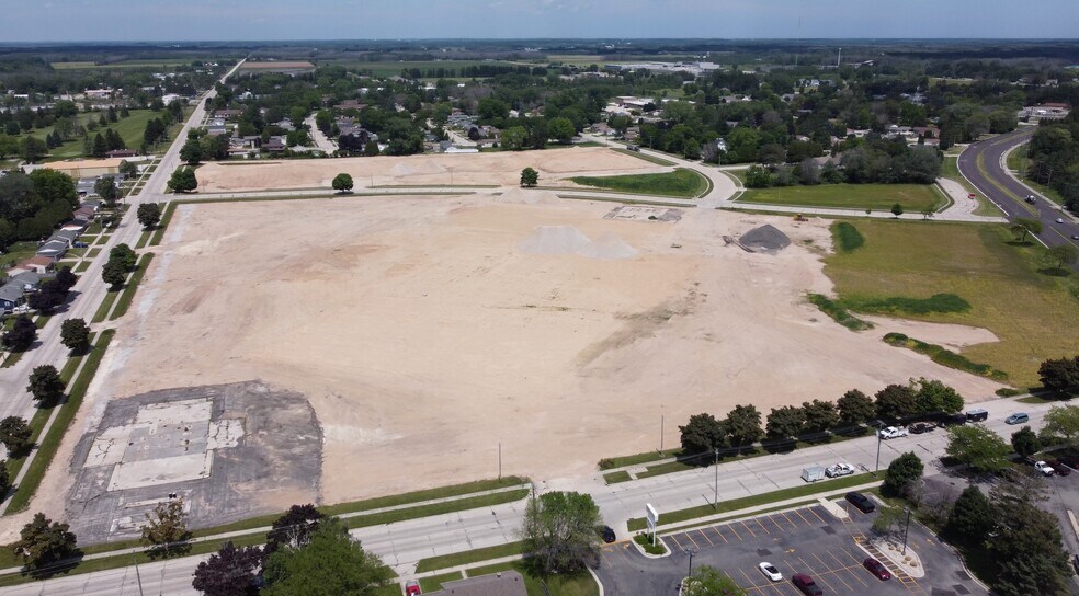 More Photos Of 0 E Magnolia Ave, Manitowoc Land For Sale