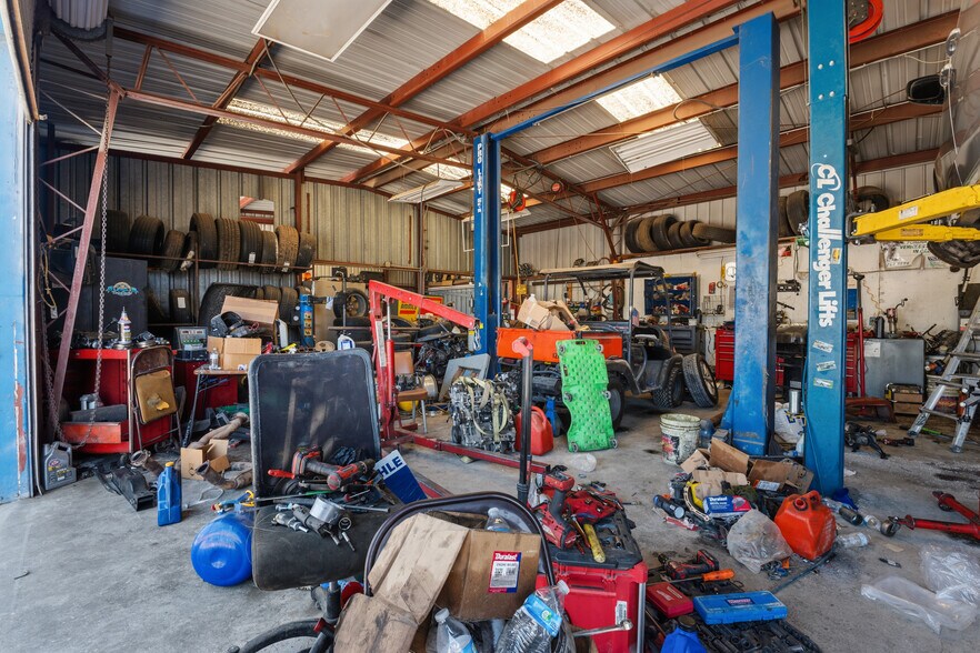 More Photos Of 1450 W Main St, Merced Auto Repair For Sale