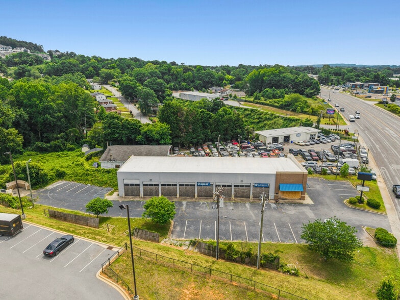 More Photos Of 3110 N Pleasantburg Dr, Greenville Auto Repair For Sale