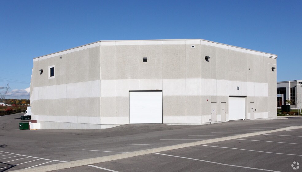 More Photos Of 101 Innovation Dr, Vaughan Warehouse For Lease