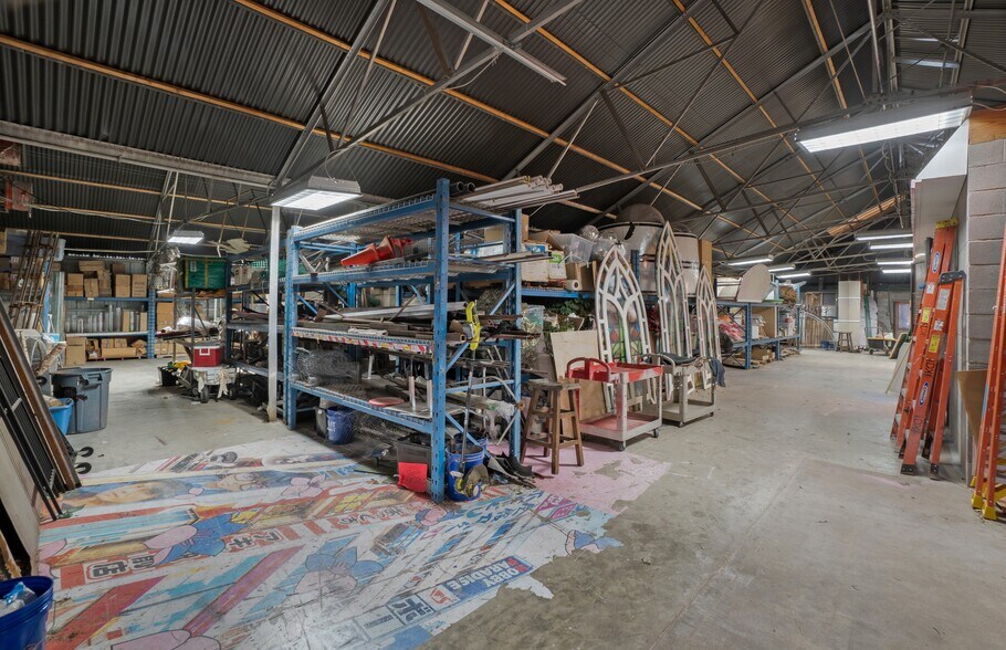 More Photos Of 3500 Easy St, Dallas Flex For Sale