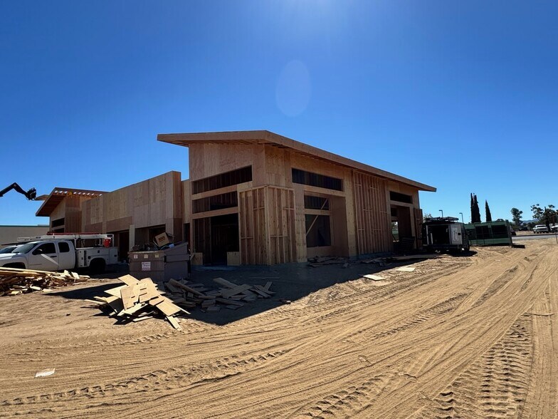 More Photos Of 15634 Main St, Hesperia Storefront For Lease